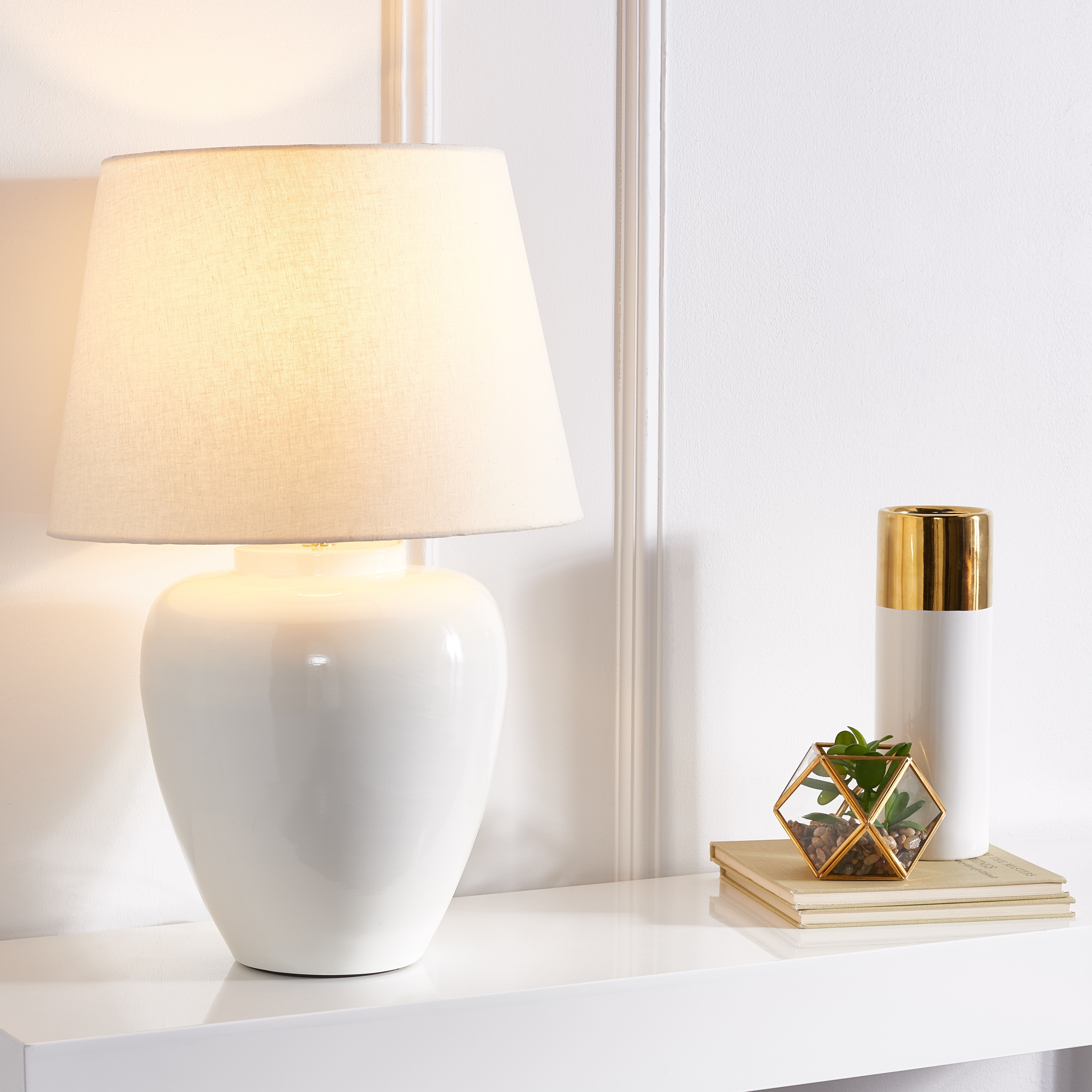 SAFAVIEH Lighting Korra 24-inch Table Lamp - 14 in. W x 14 in. D x 23 in. H - Mycitystee