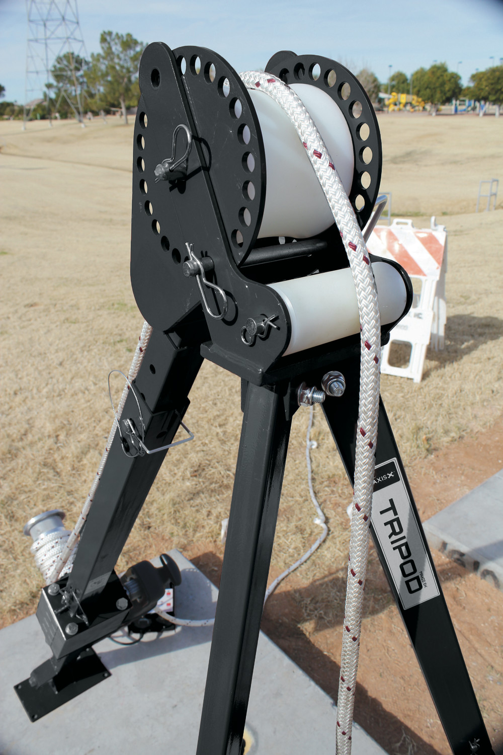 Southwire Maxis 6K Tripod Accessory - Mycitystee