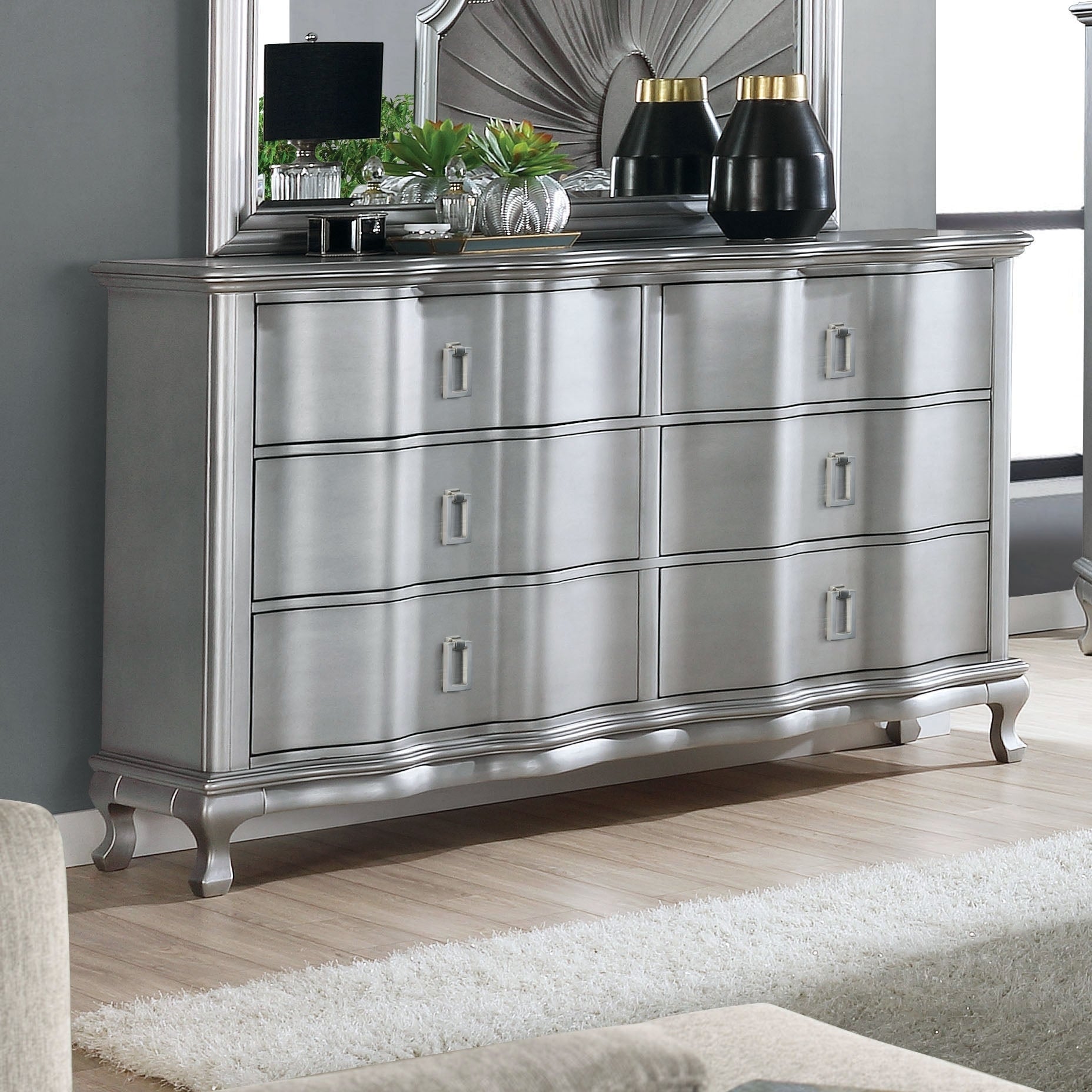 Silver Orchid Arlen Traditional Silver 6-drawer Dresser - - 28976944 - Mycitystee