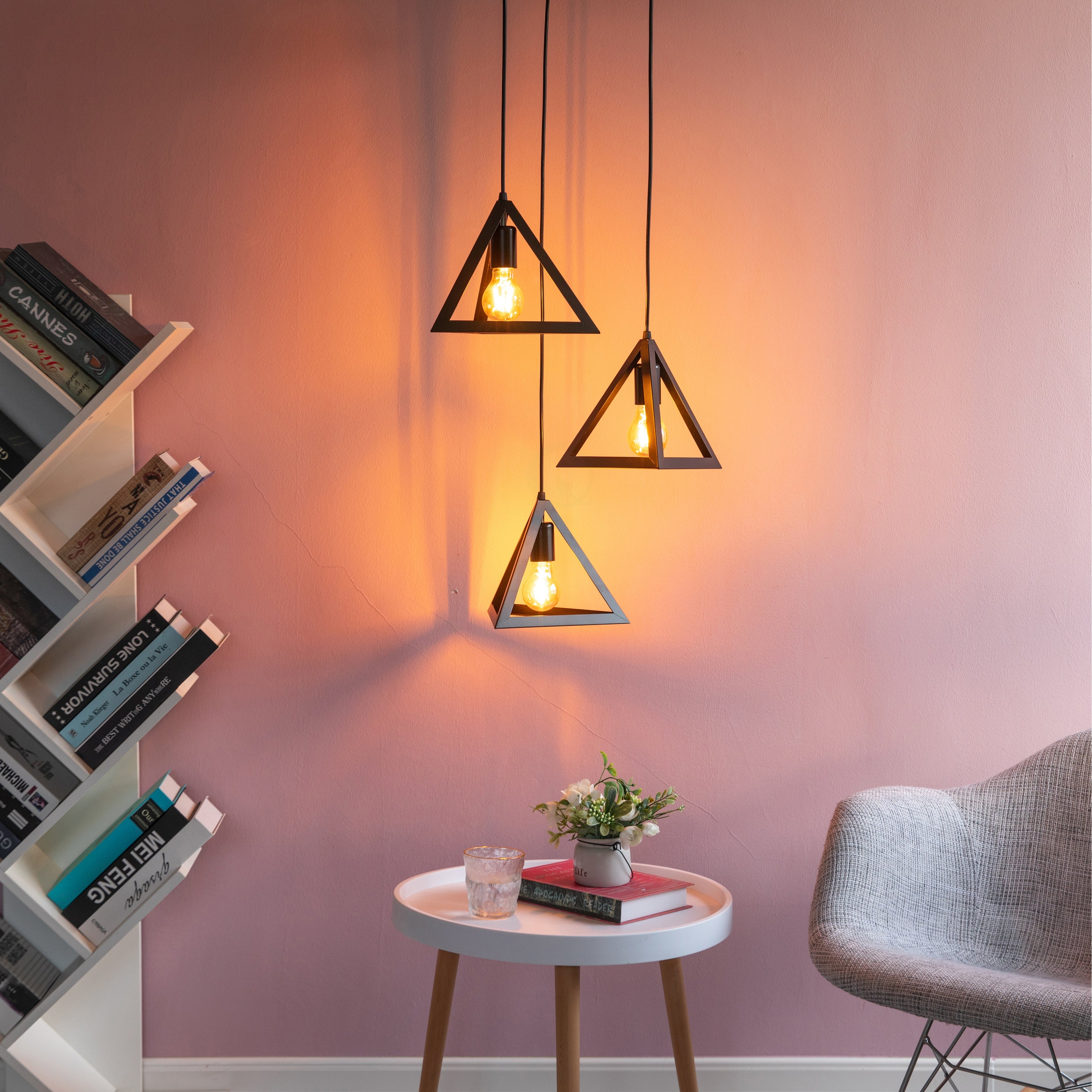 Modern 3 Bulb Triangle Shapes Ceiling Hanging Light Fixture， Black Decorative Chandelier - Mycitystee