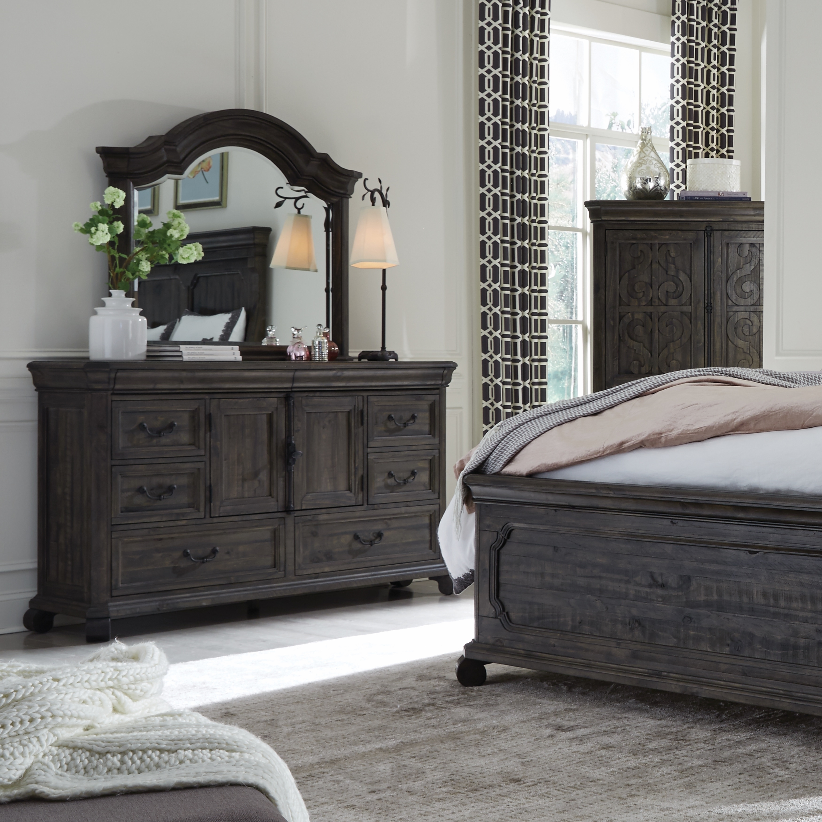 Bellamy Traditional Peppercorn 8 Drawer Dresser - - 20108333 - Mycitystee