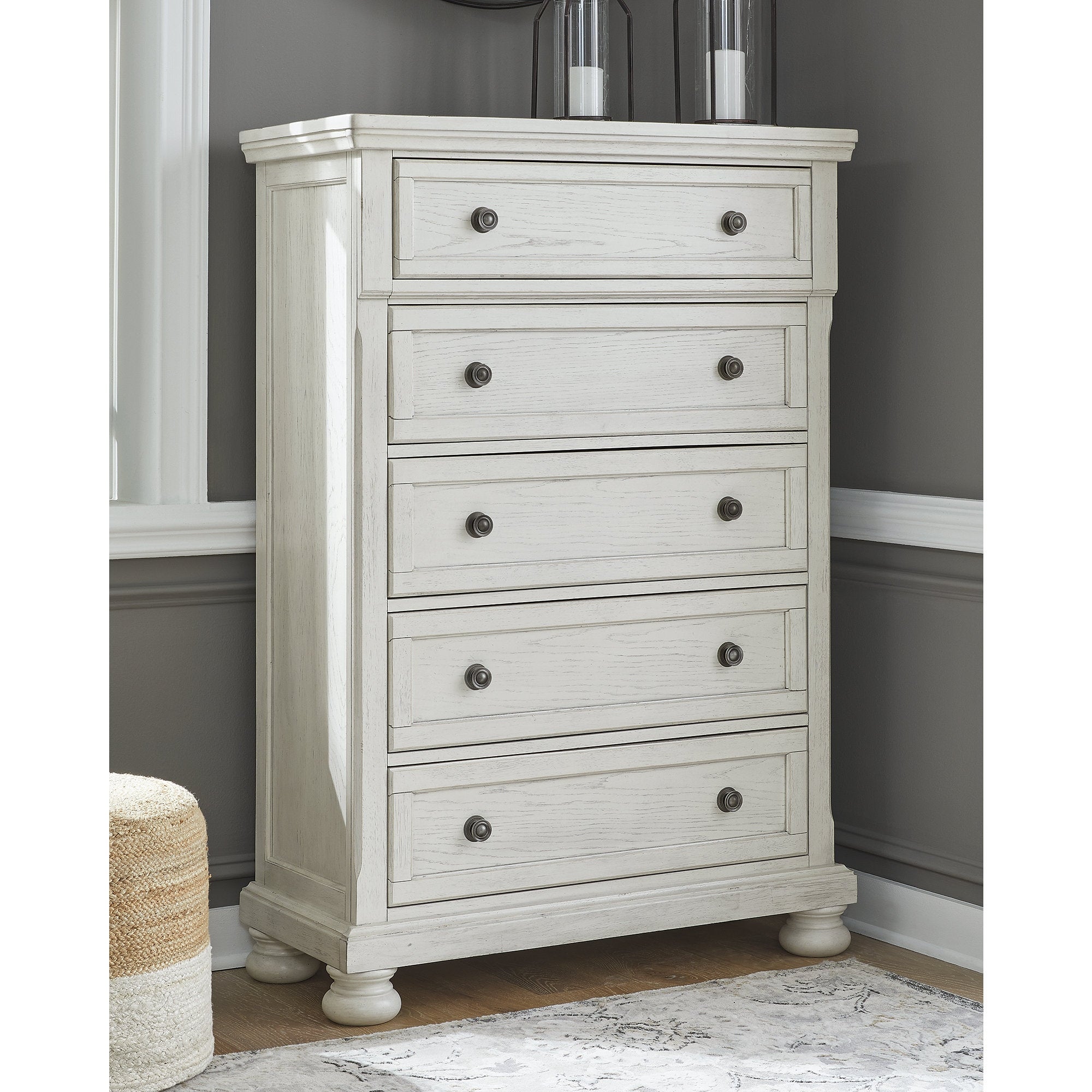 Robbinsdale Antique White Five Drawer Chest - - 34933280 - Mycitystee