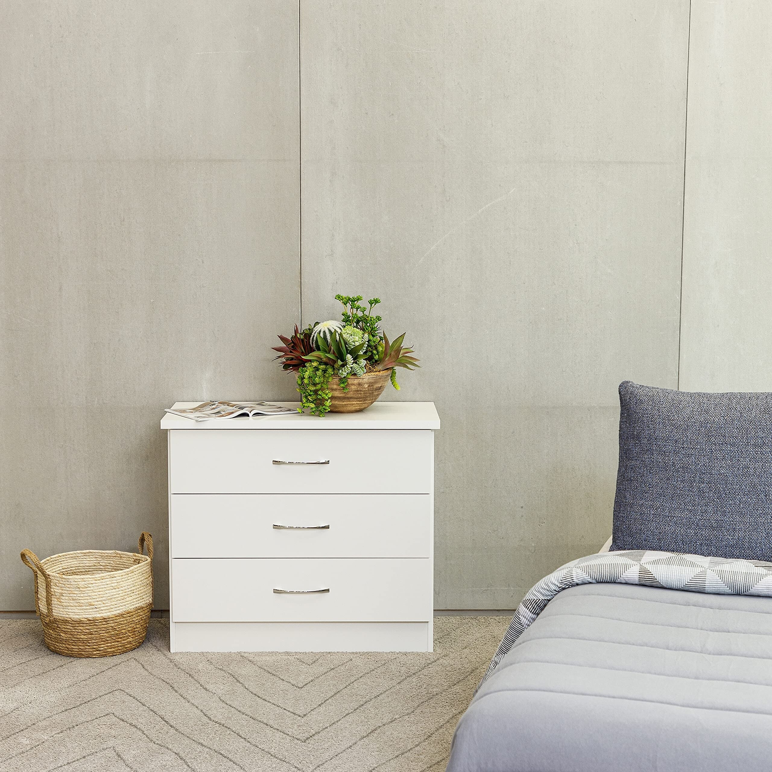 3 Drawer Dresser in a White Wood Finish - as picture - - 37668977 - Mycitystee