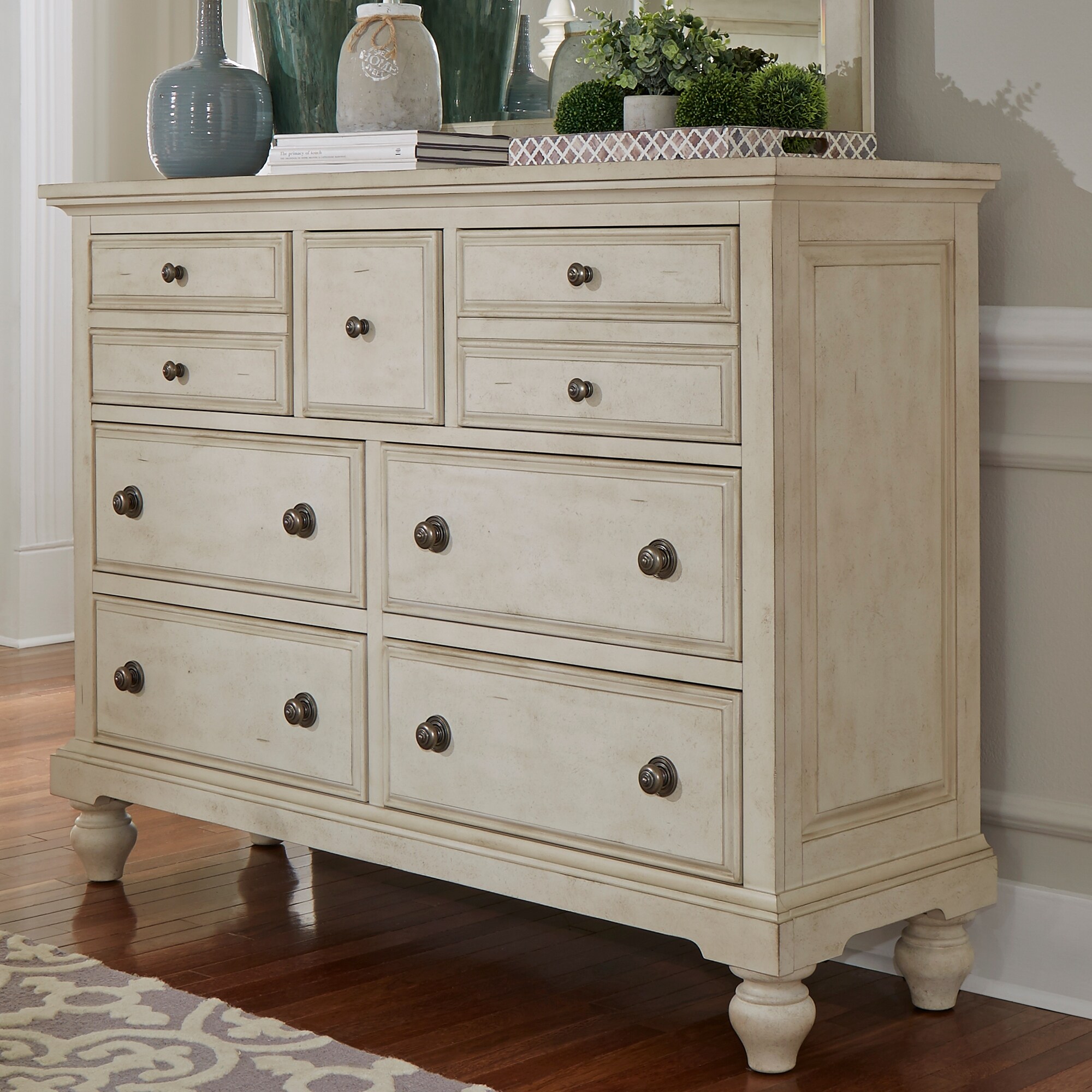 High Country Antique White finish 7 Drawer Chesser - - 11105267 - Mycitystee
