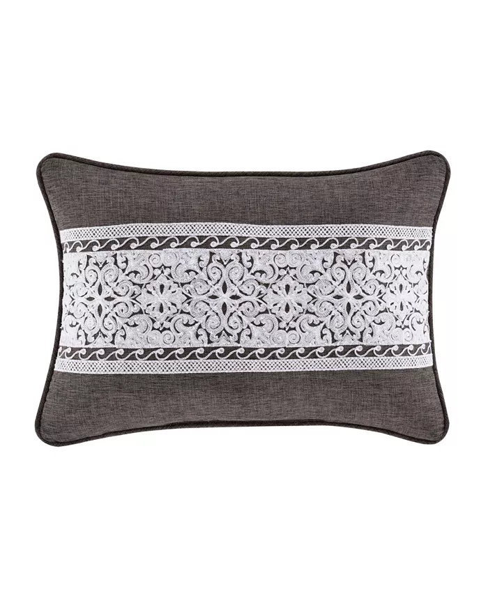 J Queen New York Flint Decorative Pillow， 15