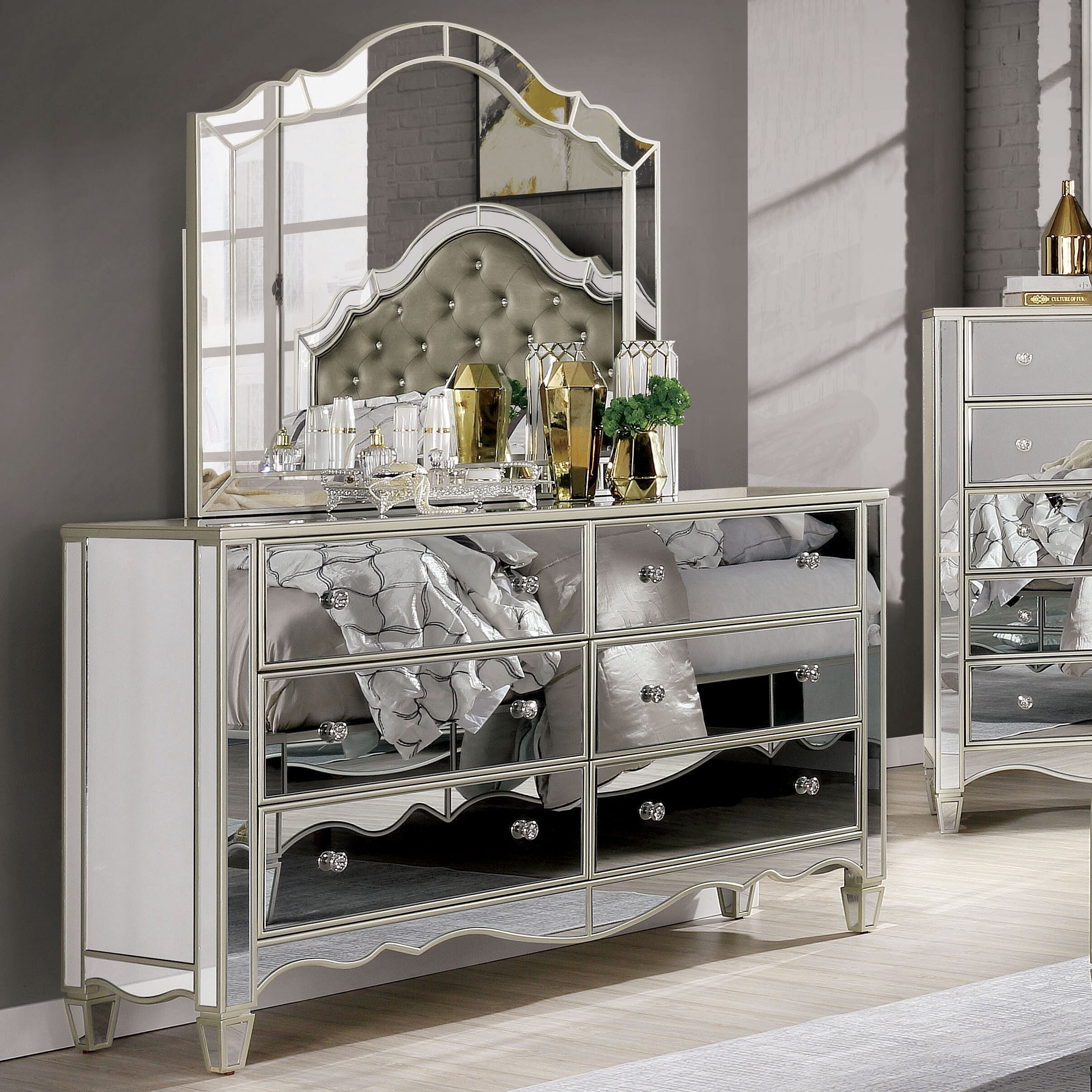 Silver Orchid Allen Glam Silver 6-drawer Dresser - - 28976943 - Mycitystee
