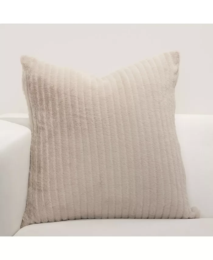 F. Scott Fitzgerald F Scott Fitzgerald Arm In Arm Decorative Pillow， 26
