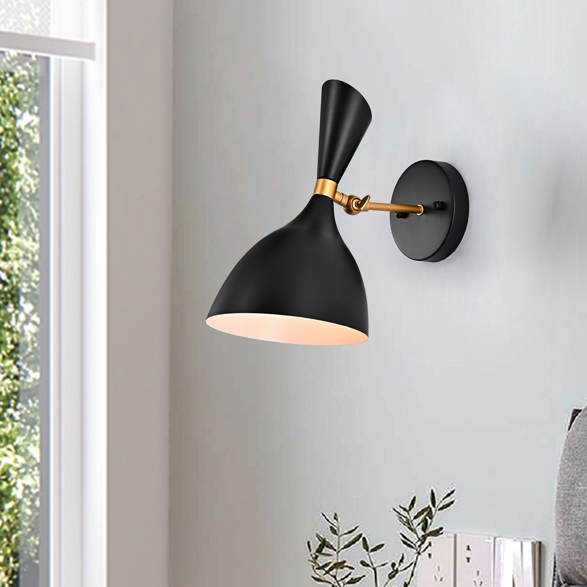 Carbon Loft Rowe Matte Black/Gold 1-light Wall Sconce - Mycitystee