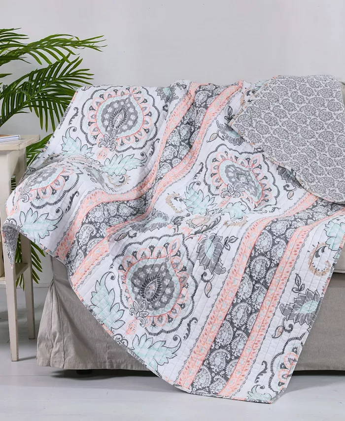 Levtex Darcy Quilted Throw， 50