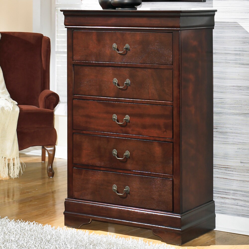 Signature Design by Ashley Alisdair Chest - - 9121991 - Mycitystee