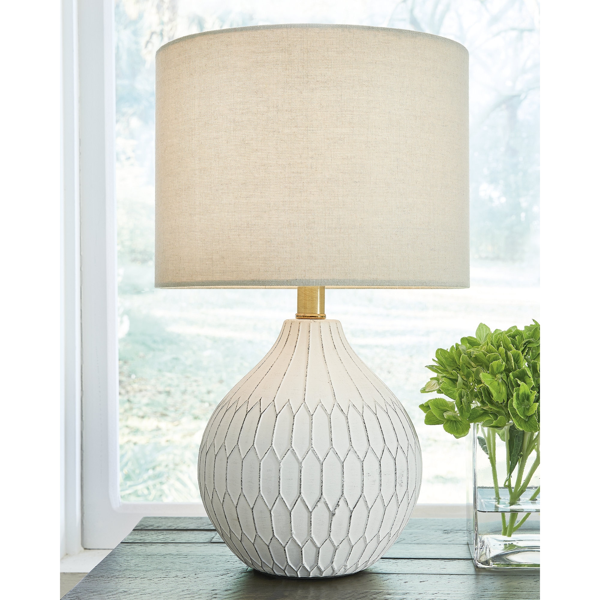 Signature Design by Ashley Wardmont White and Ivory Table Lamp - 17.5 in - Mycitystee