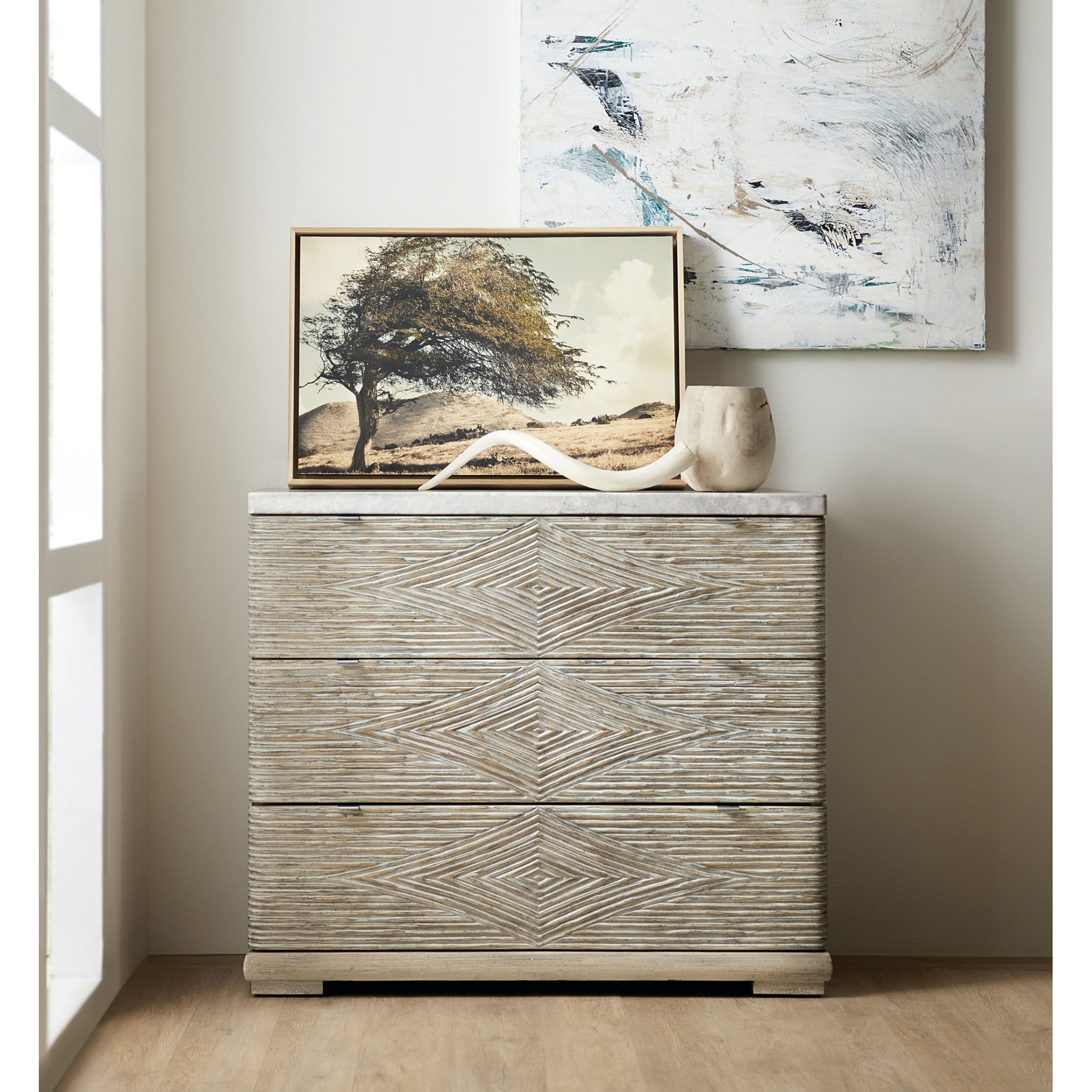 Hooker Furniture Amani 42