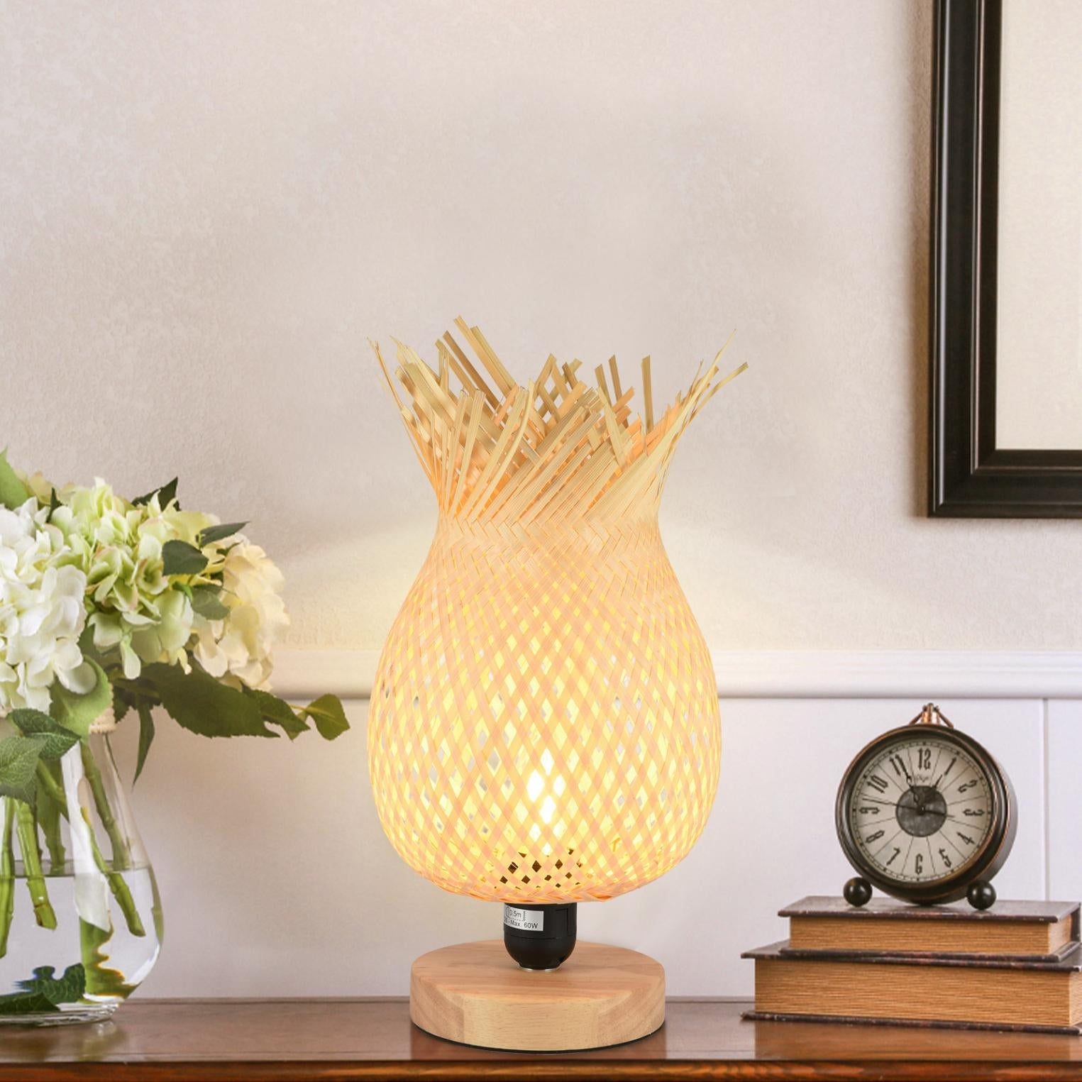 European Style Rubber Wood Table Lamp Bamboo Woven Hotel Bedside Table Lamp - s - Mycitystee