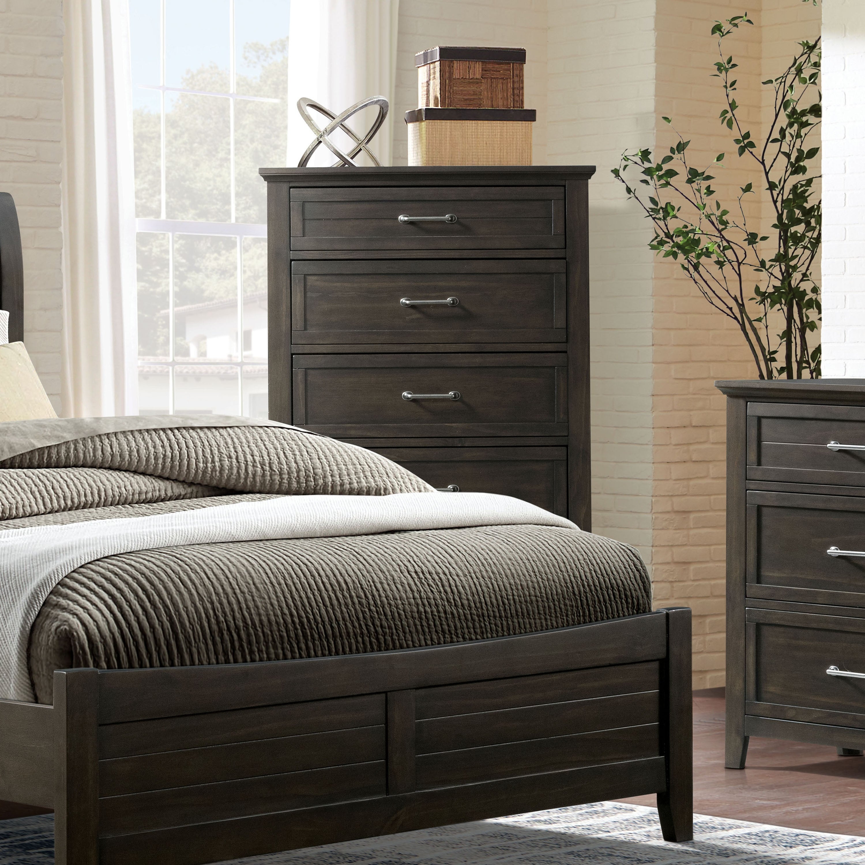 Furniture of America Inyx Traditional Walnut Solid Wood Chest - - 30977974 - Mycitystee