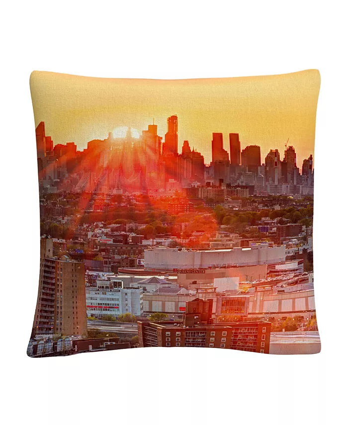 Baldwin Masters Fine Art Midtown Sunset Orange Cityscape Decorative Pillow， 16