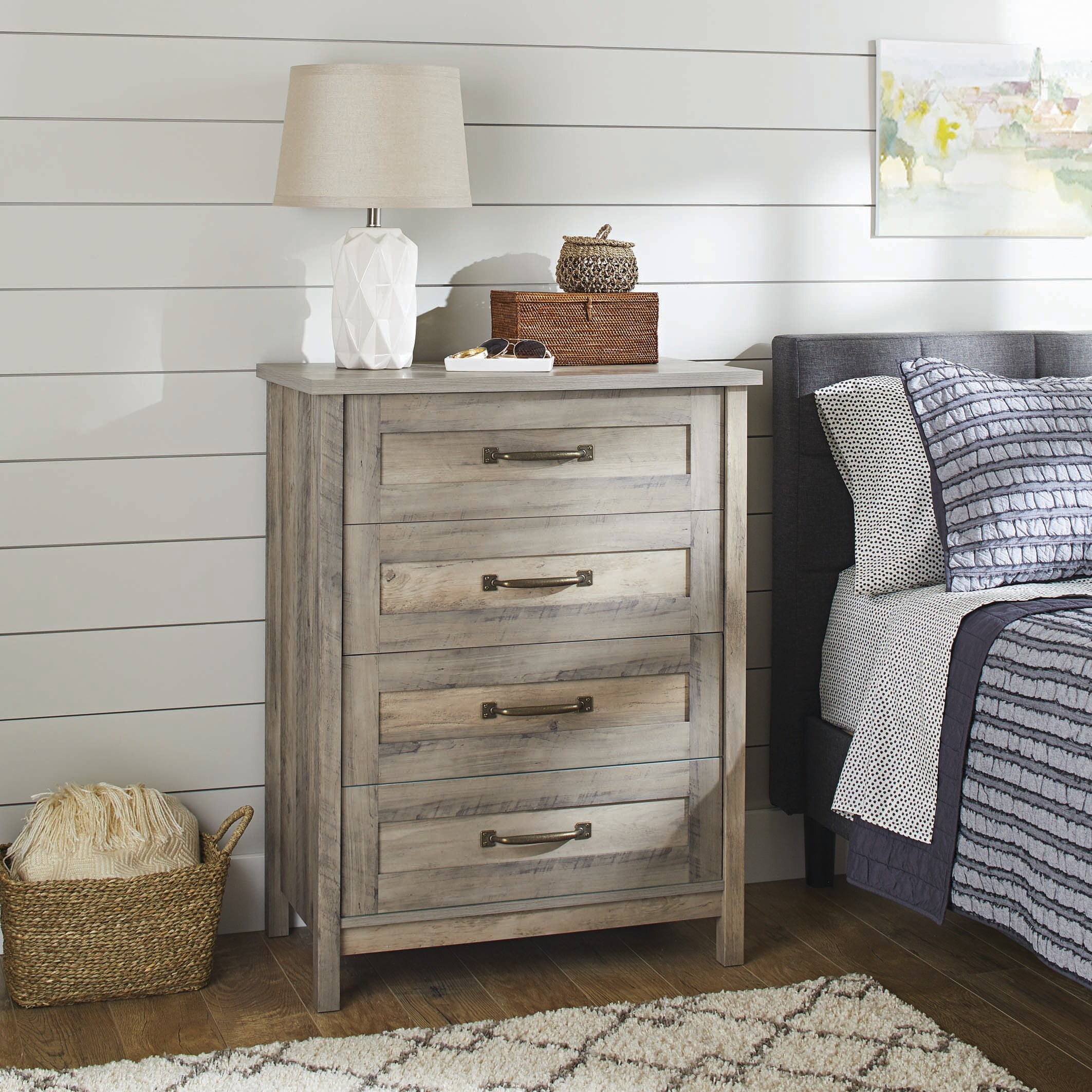 Modern Farmhouse 4-Drawer Chest， Rustic Gray Finish - - 36940888 - Mycitystee