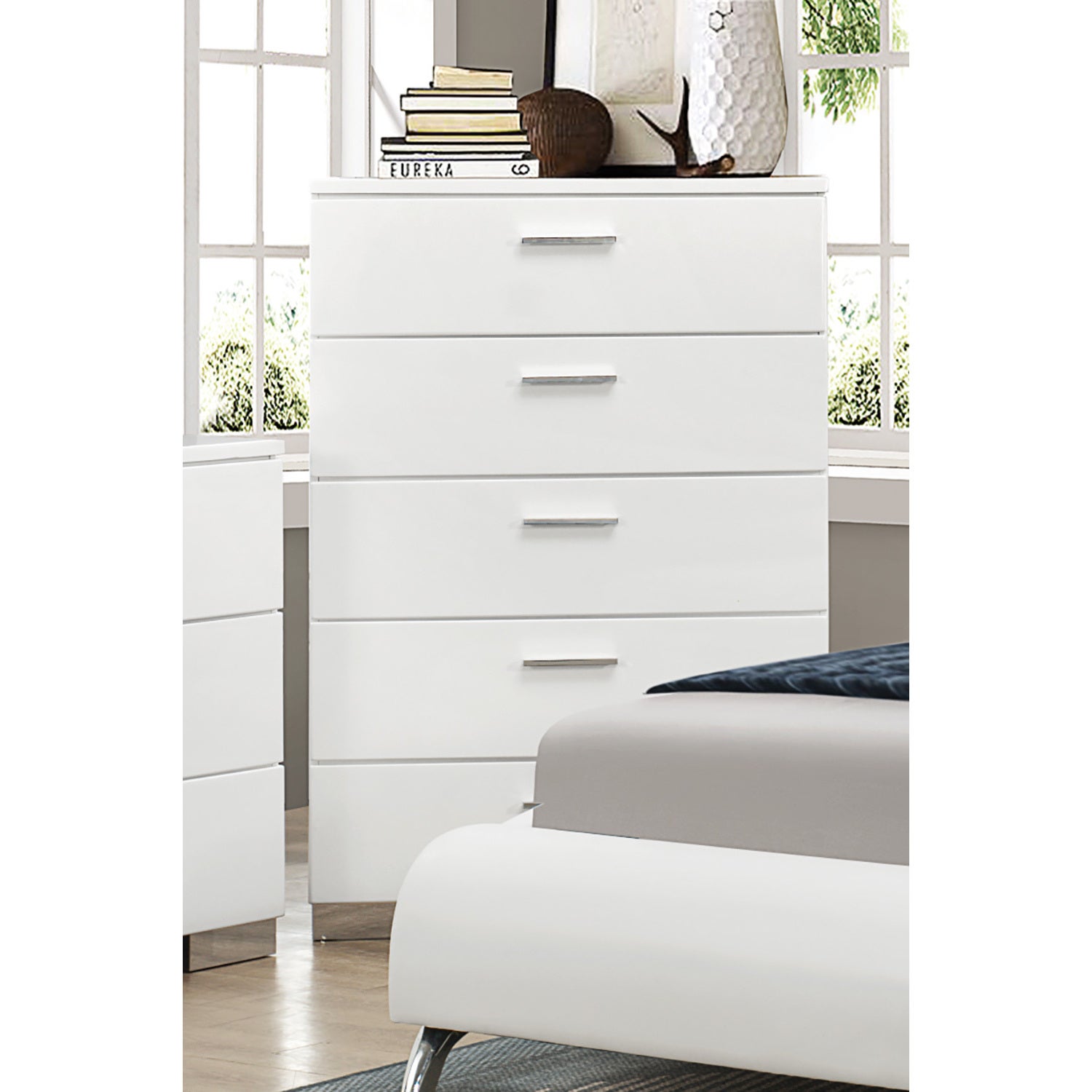Coaster Furniture Felicity Glossy White 5-drawer Chest - - 12504789 - Mycitystee